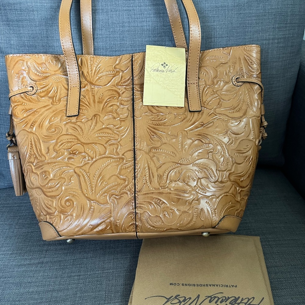 NWT PATRICIA NASH KEMBLE TOTE HANDBAG TOOLED LEATHER